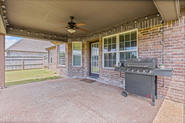 275 Magnolia Gardens Drive, Hernando, MS 38632