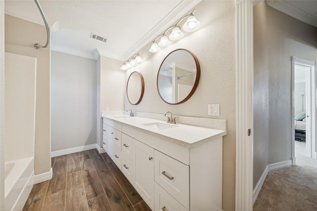 22105 Zapata Drive, Galveston, TX 77554