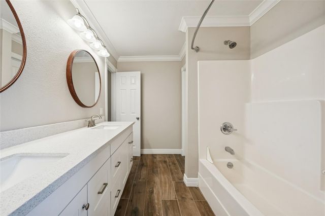 22105 Zapata Drive, Galveston, TX 77554