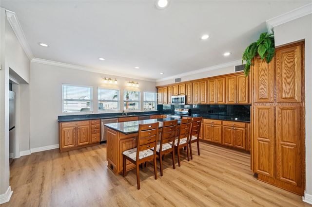 22105 Zapata Drive, Galveston, TX 77554