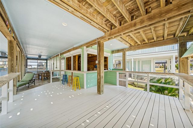 22105 Zapata Drive, Galveston, TX 77554