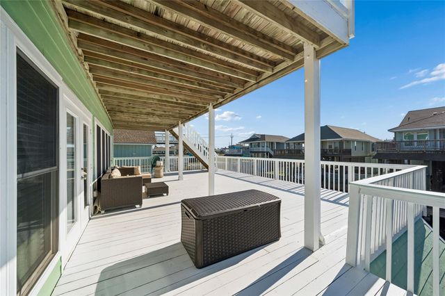 22105 Zapata Drive, Galveston, TX 77554