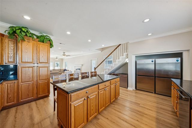 22105 Zapata Drive, Galveston, TX 77554