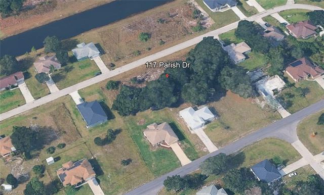 117 Parish DR, Lehigh Acres, FL 33974