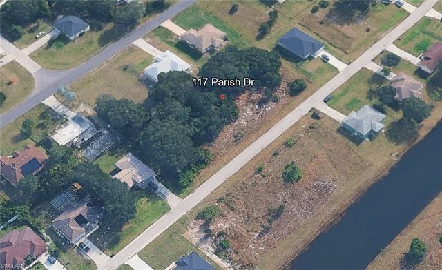 117 Parish DR, Lehigh Acres, FL 33974