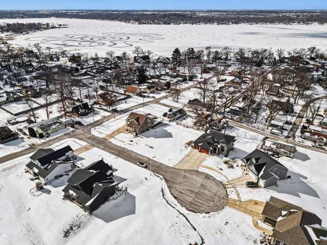 13526 Beach Place, Cedar Lake, IN 46303