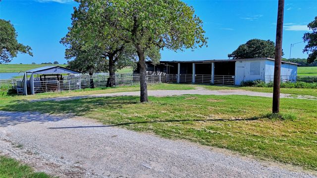 8752 Fm 1749, Sunset, TX 76270