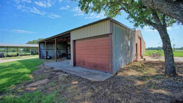 8752 Fm 1749, Sunset, TX 76270