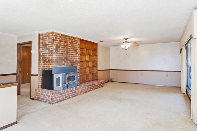 8752 Fm 1749, Sunset, TX 76270