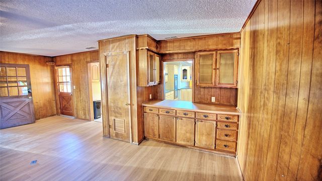 8752 Fm 1749, Sunset, TX 76270