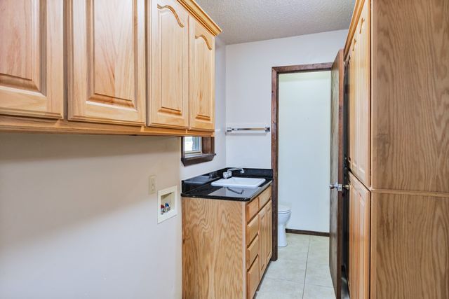 8752 Fm 1749, Sunset, TX 76270