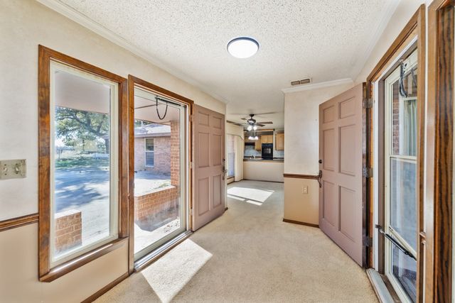 8752 Fm 1749, Sunset, TX 76270