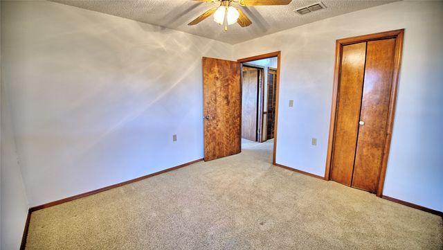 8752 Fm 1749, Sunset, TX 76270