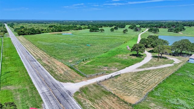 8752 Fm 1749, Sunset, TX 76270