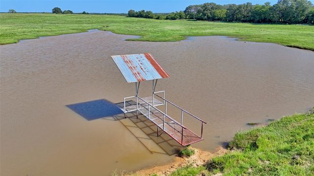 8752 Fm 1749, Sunset, TX 76270