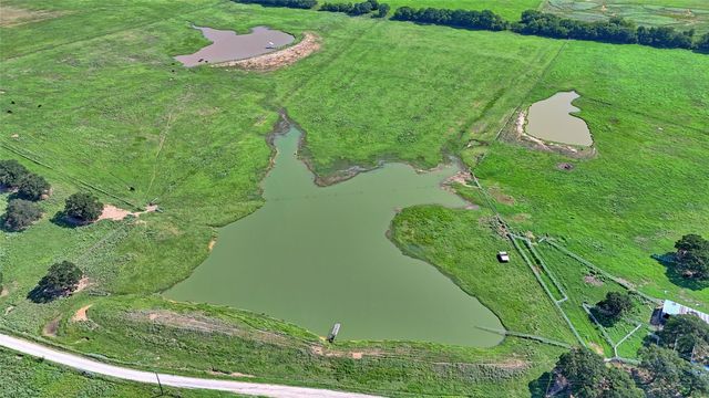 8752 Fm 1749, Sunset, TX 76270