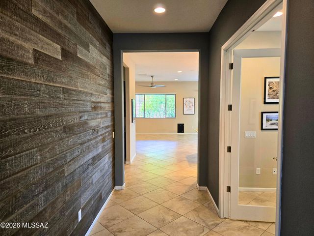 209 E Brookdale Way, Oro Valley, AZ 85755