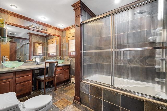 52 Woodberry Road, New Hartford, NY 13413