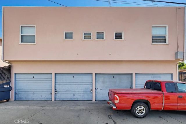 2661 Lime Avenue, Signal Hill, CA 90755