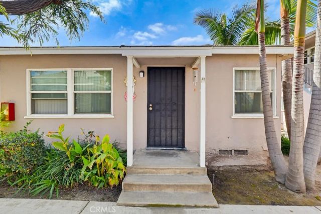2661 Lime Avenue, Signal Hill, CA 90755