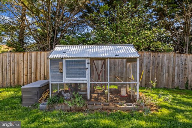 306 MOSBY BLVD, Berryville, VA 22611