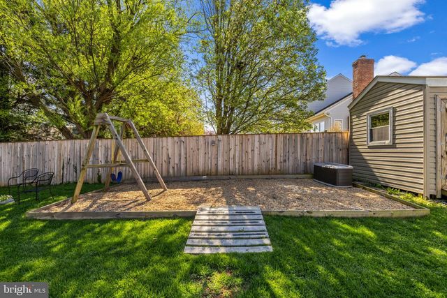 306 MOSBY BLVD, Berryville, VA 22611