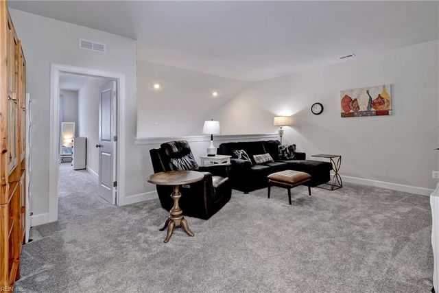 3688 Isaac CIR, Williamsburg, VA 23188