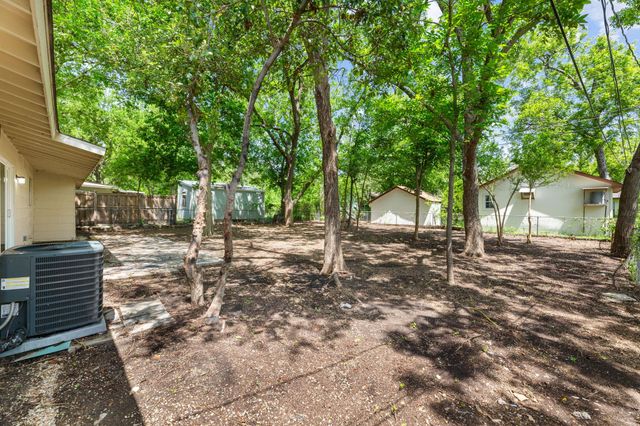 5302 Robinsdale LN, Austin, TX 78723