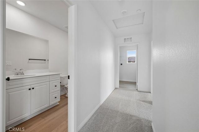 27107 Kodiak Court, Menifee, CA 92586