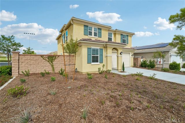 27107 Kodiak Court, Menifee, CA 92586
