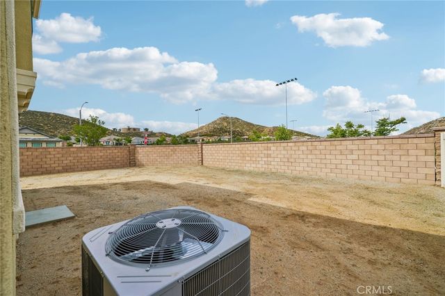 27107 Kodiak Court, Menifee, CA 92586
