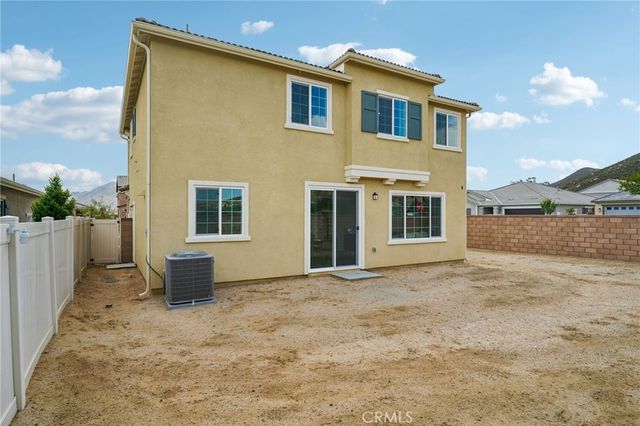 27107 Kodiak Court, Menifee, CA 92586