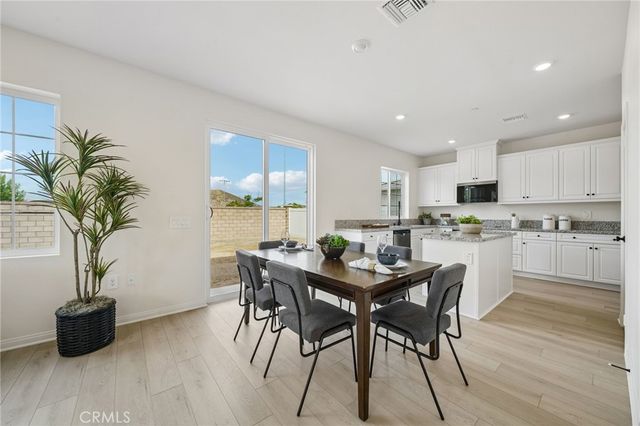 27107 Kodiak Court, Menifee, CA 92586