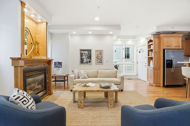 45 Market St 2, Cambridge, MA 02139