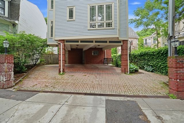 45 Market St 2, Cambridge, MA 02139