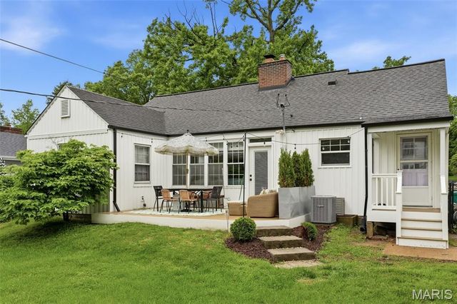216 Park Avenue, St Louis, MO 63122