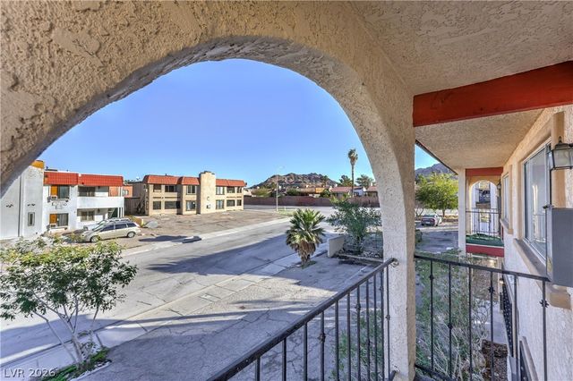 6979 Issac Avenue 4, Las Vegas, NV 89156