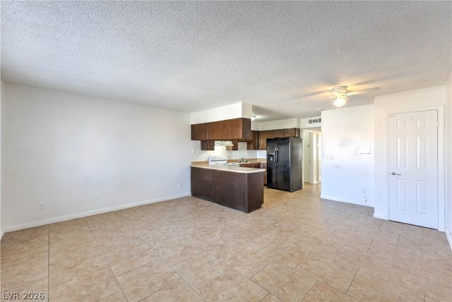6979 Issac Avenue 4, Las Vegas, NV 89156