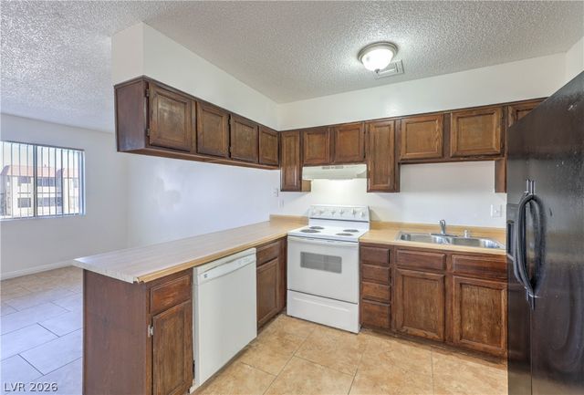 6979 Issac Avenue 4, Las Vegas, NV 89156