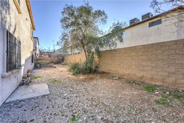6979 Issac Avenue 4, Las Vegas, NV 89156