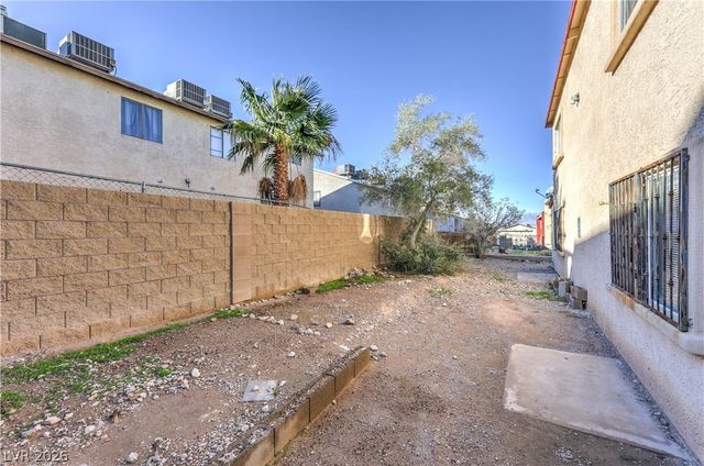 6979 Issac Avenue 4, Las Vegas, NV 89156