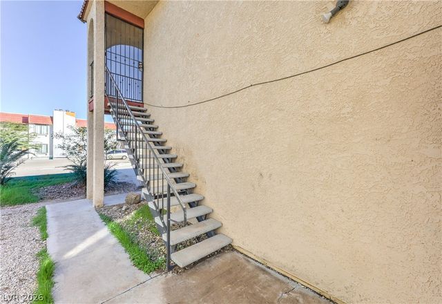 6979 Issac Avenue 4, Las Vegas, NV 89156