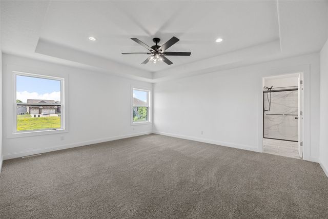 1647 Foxborough Drive, Marion, IA 52302