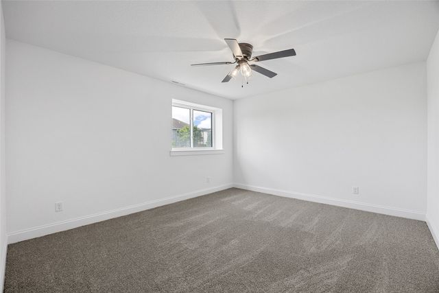 1647 Foxborough Drive, Marion, IA 52302