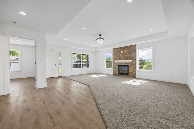 1647 Foxborough Drive, Marion, IA 52302