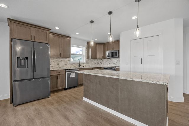 1647 Foxborough Drive, Marion, IA 52302
