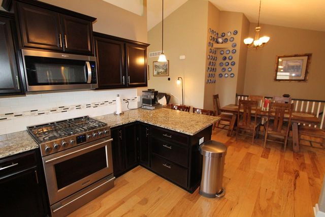 282 Settlement DRIVE, Burlington, WI 53105