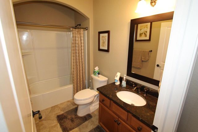 282 Settlement DRIVE, Burlington, WI 53105