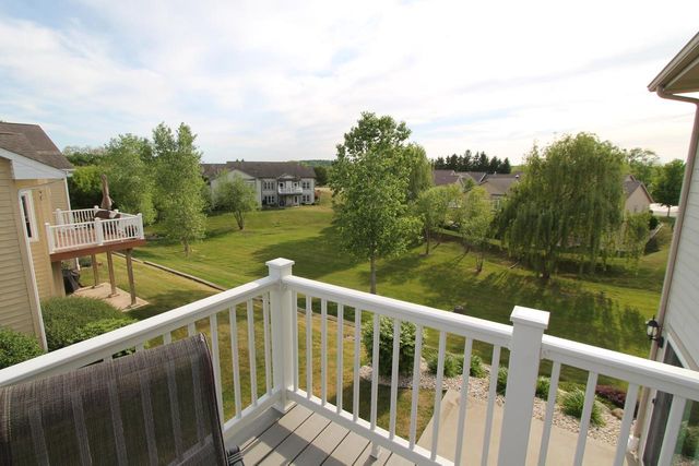 282 Settlement DRIVE, Burlington, WI 53105