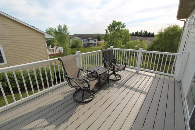 282 Settlement DRIVE, Burlington, WI 53105